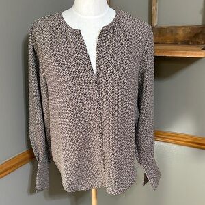 Bishop + young v neck chocolate brown & cream covered button blouse size L